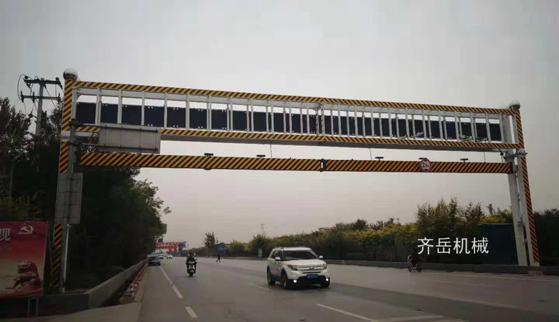 防撞型智能限高架