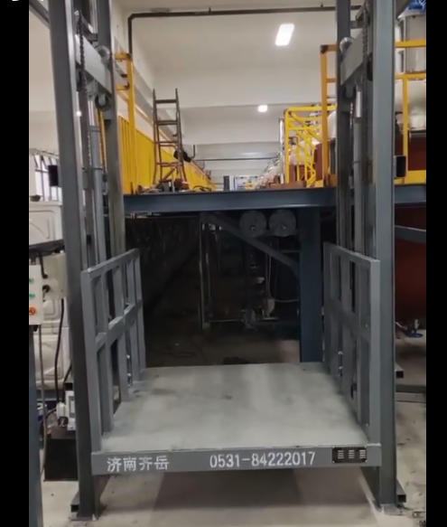 辽宁葫芦岛承载2吨液压货梯交付使用